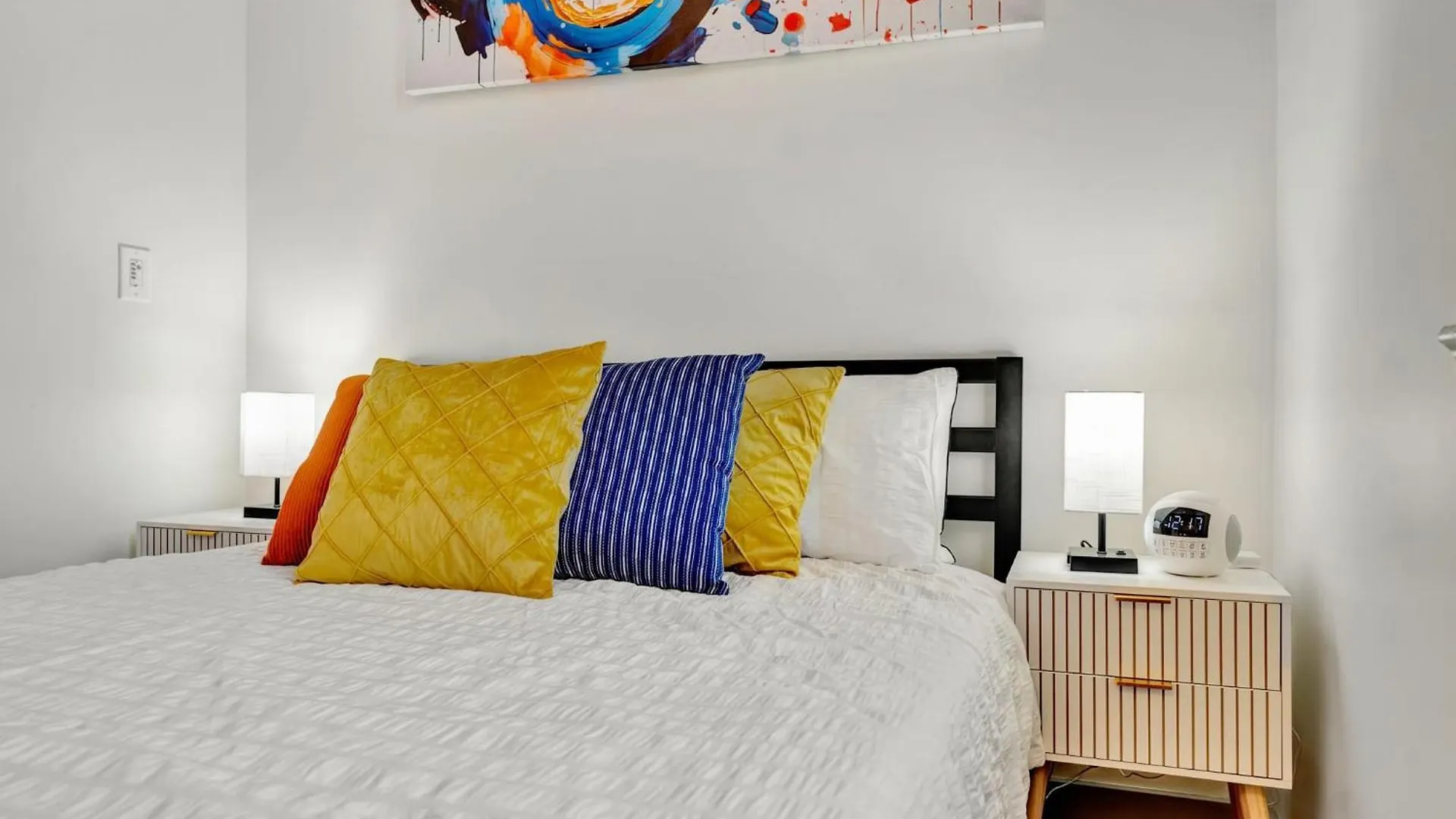 Spacious Studio W Free Parking Near Hospitals ルイスビル 米国